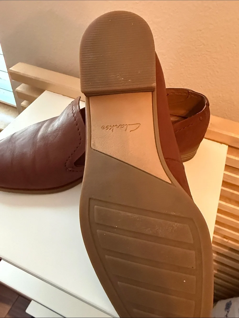 Clarks Chestnut Brown Suede Leather Slip-On Loafers 9 wide